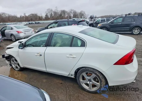 2013 Volvo S60 T5 из США, поврежденный, VIN YV1612FS3D1218990